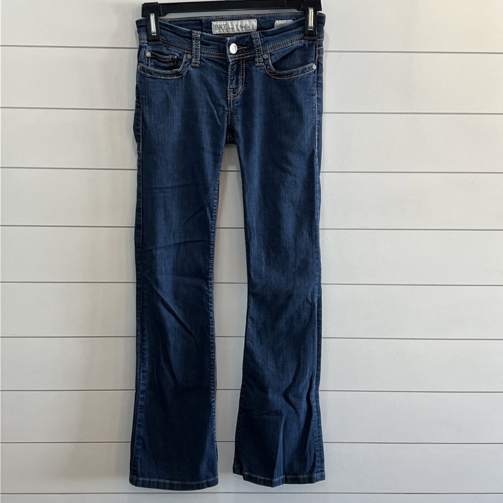 BKE Stella Jeans Womens 26L Bootcut Dark Wash Stretch Buckle #75720